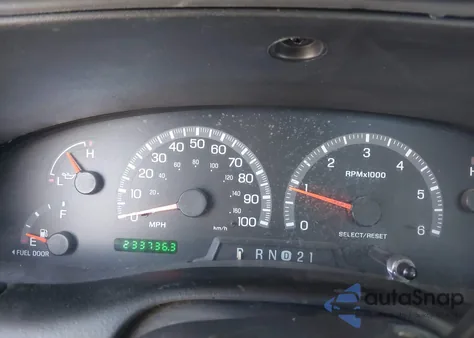 2000 Ford F-150 Work Series/Xl/Xlt z USA, uszkodzony, nr VIN 1FTRF17L7YNB73766